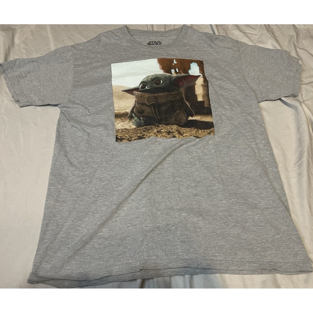 Star Wars Mandalorian Grogu Shirt Mens Large Gray Mad Engine T-Shirt Graphic
